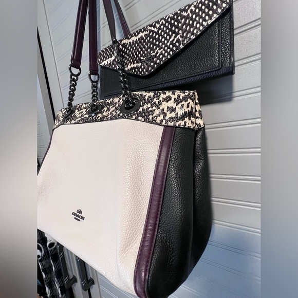 COACH Turnlock Edie Carryall In Colorblock With Snakeskin Detail w/ Wallet - Picture 2 of 16